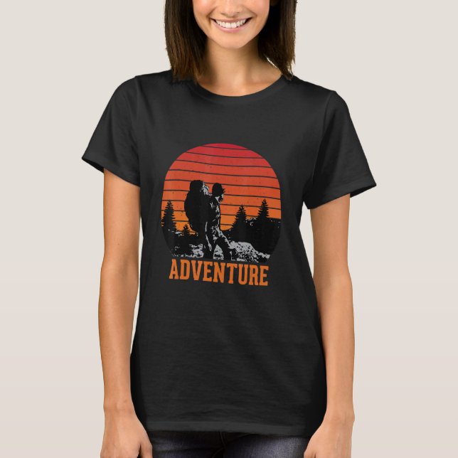 Retro Adventure Backpacker Enthusiast Mountain exp T-Shirt (Front)