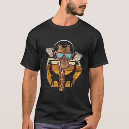 Retro Africa Safari Animal Zoo Keeper Cool Giraffe T_Shirt