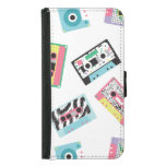Retro Audio Tapes: 80s Seamless. Samsung Galaxy S5 Wallet Case