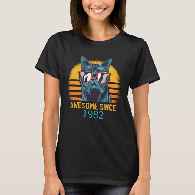 Retro Awesome Since 1982 38th Birthday Gift T-Shirt (Front)