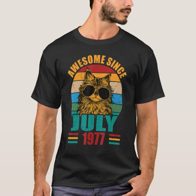Retro Awesome Since July 1977 45th Birthday 45 Yea T-Shirt (Front)
