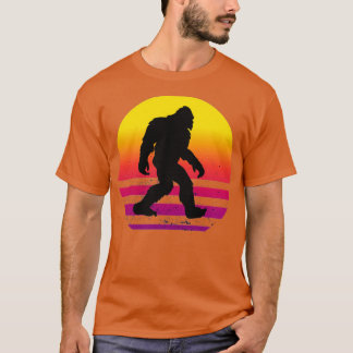 Retro Bigfoot Vintage Sasquatch 12 T-Shirt