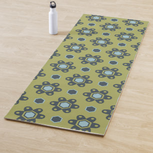 Retro Blue & Black Daisies on Green Floral Pattern Yoga Mat