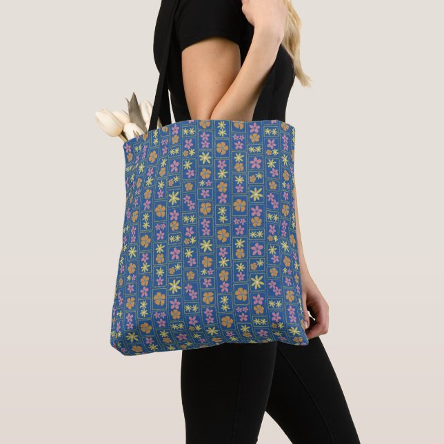 Retro Blue Patchwork Floral Medium Tote Bag (Close Up)