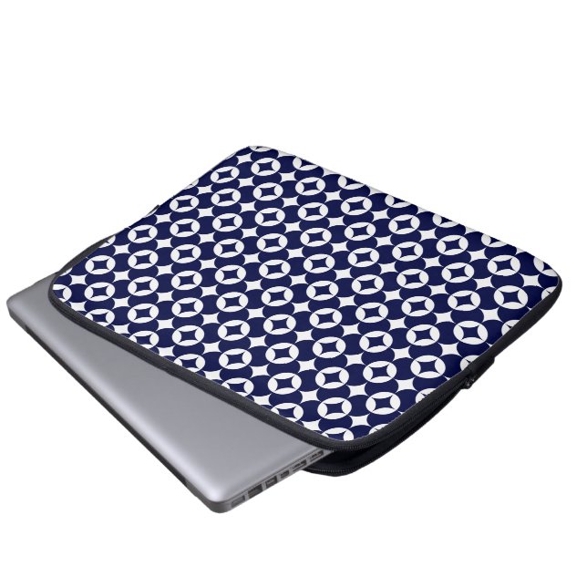 Retro Blue White Interlocking Circles Shippo Laptop Sleeve (Front Bottom)