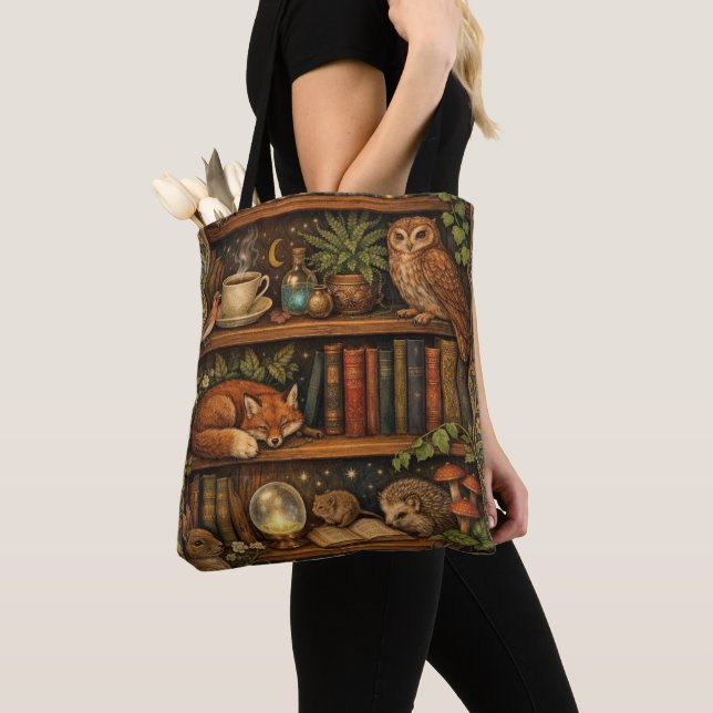 Retro book lover woodland animals tote bag (Close Up)
