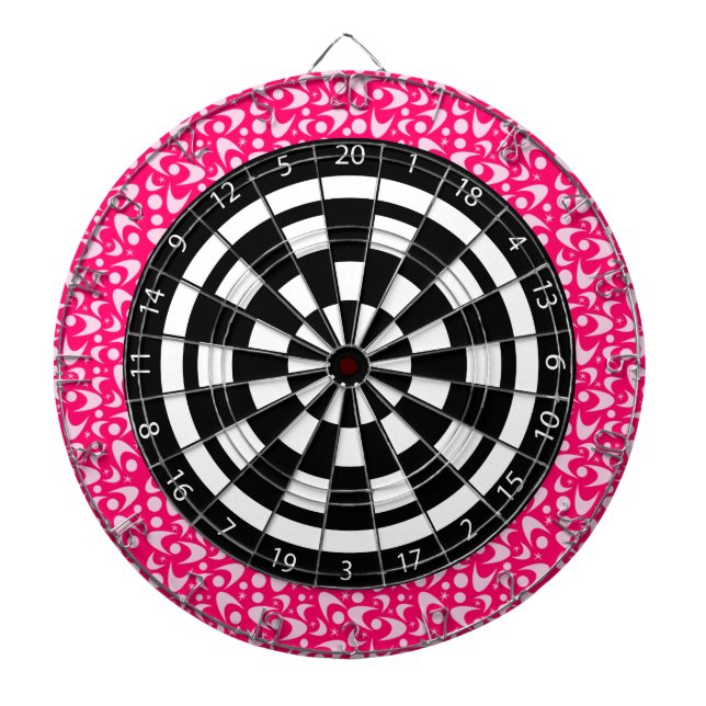 Retro Boomerangs Dartboard With Darts (Front)