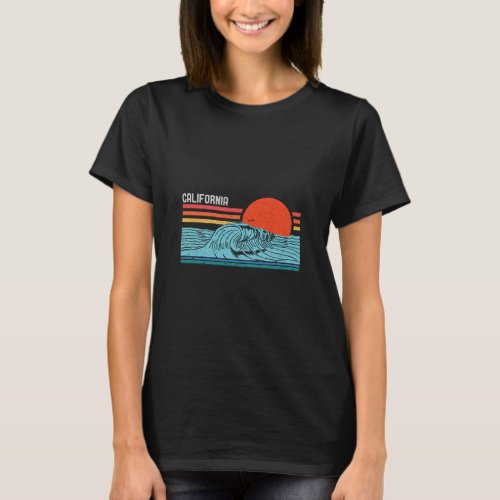 Retro California Beach Vintage Surfing Wave Surf  T_Shirt