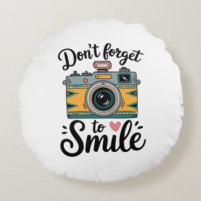 Retro Camera Smile  Round Pillow (Front)