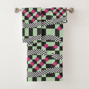 Retro Checkerboard Design with Flowers Bath Towel Set