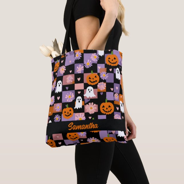 Retro Checkerboard Halloween Ghosts and Pumpkins Tote Bag (Close Up)
