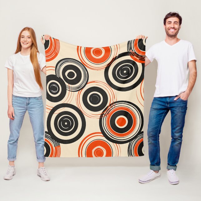 Retro Concentric Circles Fleece Blanket (In Situ)