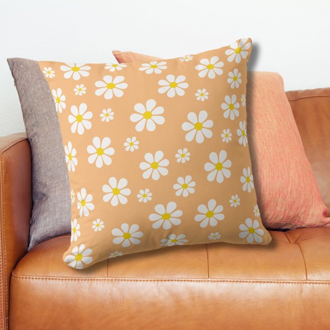 Retro Daisies   Throw Pillow (Creator Uploaded)