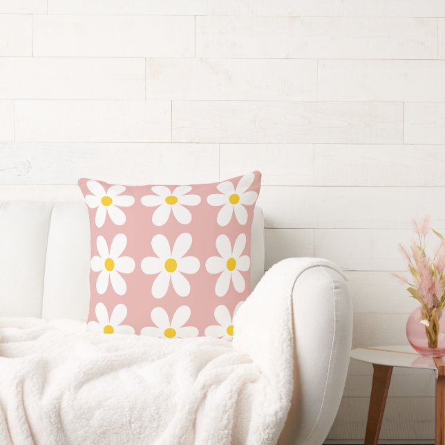 Retro Daisy Floral Pattern Throw Pillow (Couch)