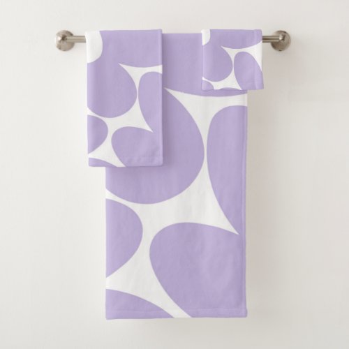 Retro Daisy Flowers in Lavender 1 floral art  Bath Towel Set