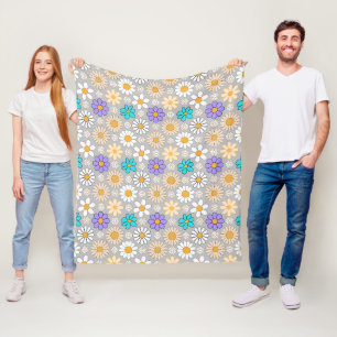 Retro Daisy Pattern Simple.01. Grey BG Fleece Blanket