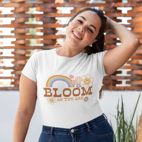 Retro Daisy quote Bloom as you are T_Shirt
