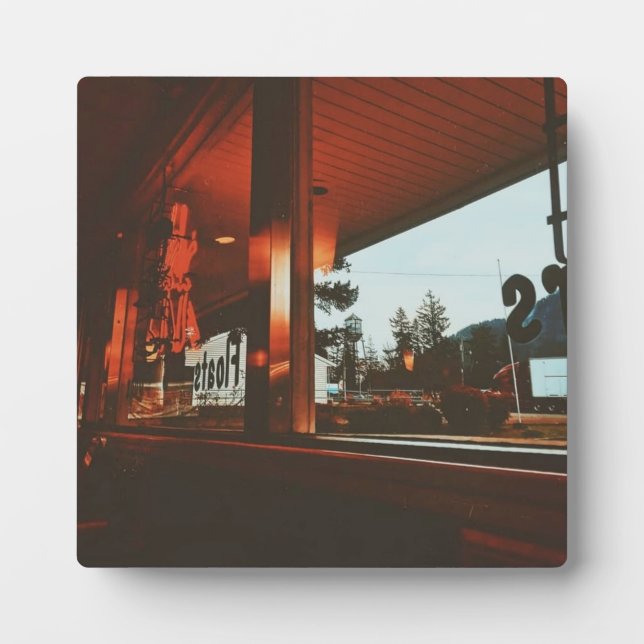  Retro Diner in the Pacific Northwest Plaque (Front)