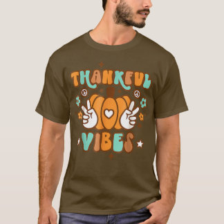 Retro Fall Autumn Thankful Vibes Thanksgiving Cute T-Shirt
