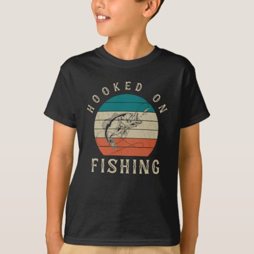 Retro Fishing Hook Pun Funny Bass Fishing T_Shirt