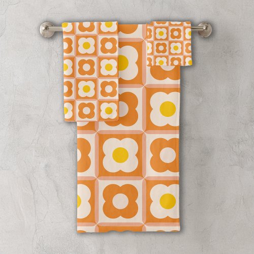 Retro Floral Checker Pattern Yellow Orange Bath Towel Set