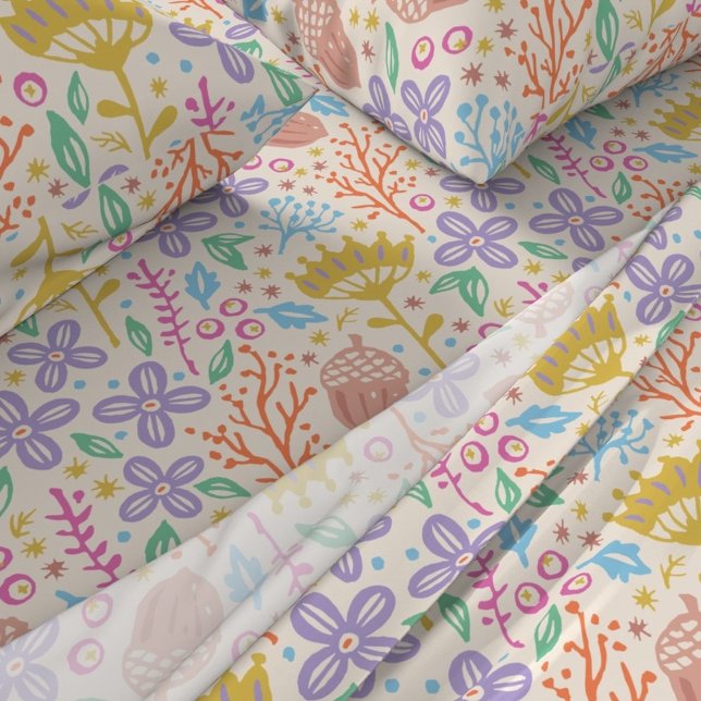 Retro floral design with flowers and fruits. duvet cover (Creator Uploaded)