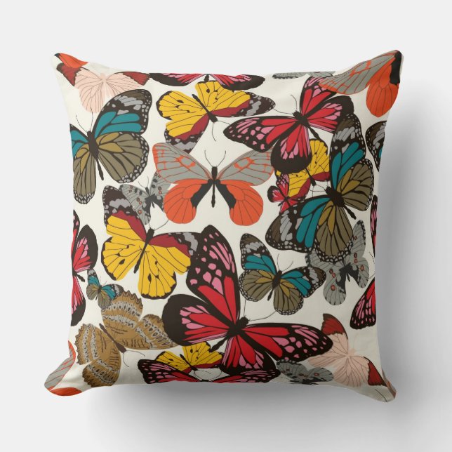 Retro floral pattern throw pillow (Front)