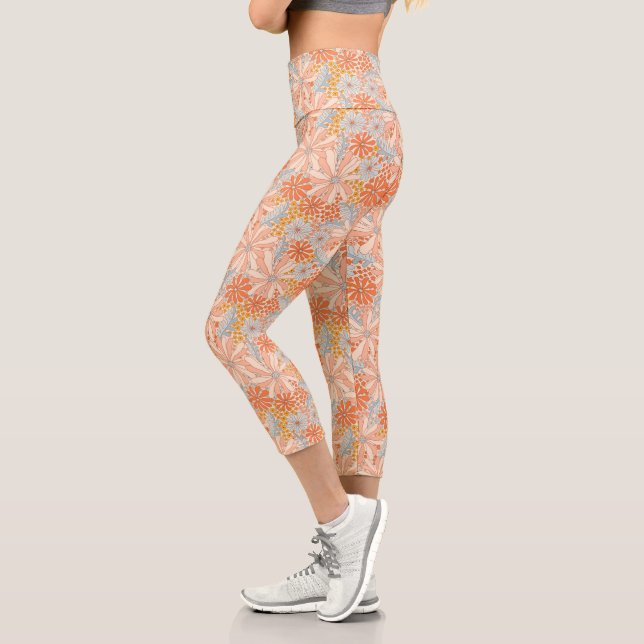 Retro Flower Garden Pattern Capri Leggings (Left)