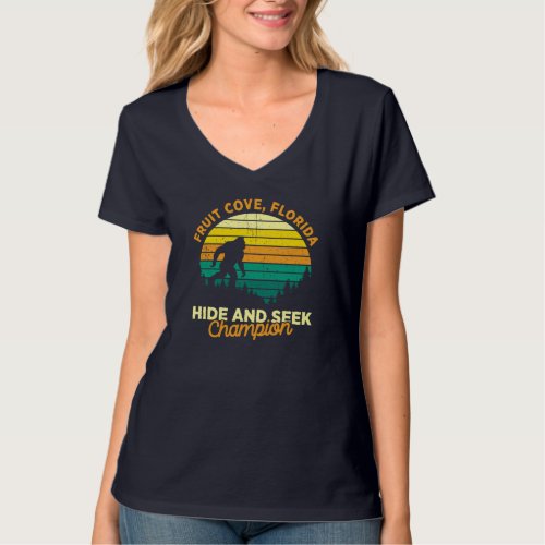 Retro Fruit Cove Florida Big foot Souvenir T_Shirt