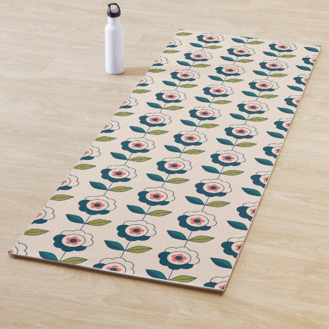 Retro Fun Garden Flower Pattern Yoga Mat (In Situ)