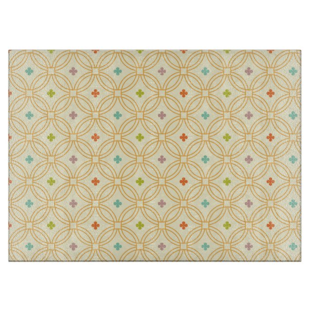 Retro Geometric Interlocking Circle Pattern Cutting Board (Front)