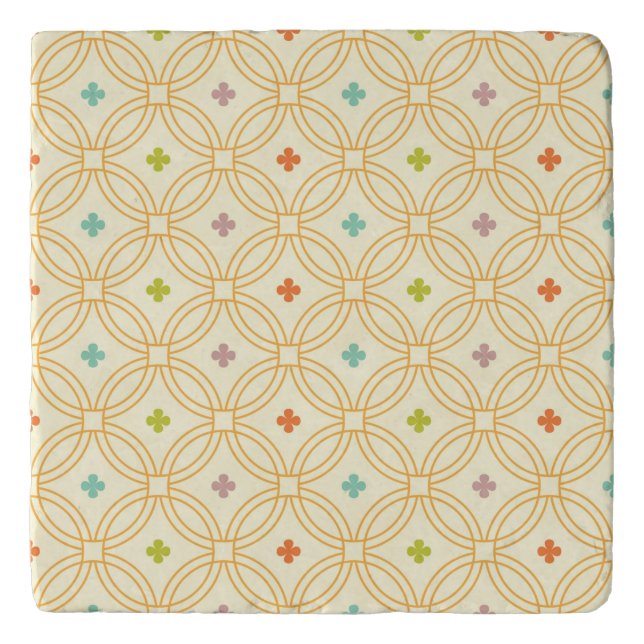 Retro Geometric Interlocking Circle Pattern Trivet (Front)