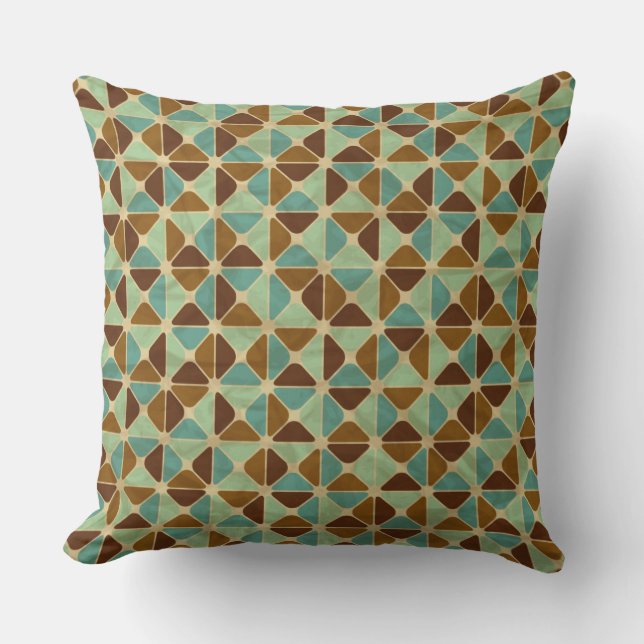 Retro geometric pattern throw pillow (Front)
