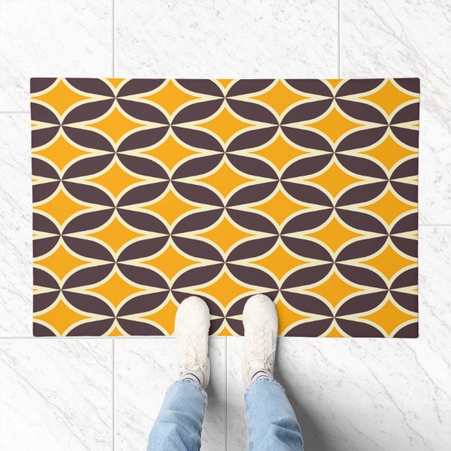 Retro geometric pattern yellow and brown leaf doormat (Indoor)
