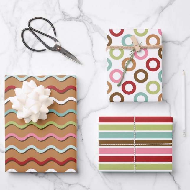Retro Gingerbread Pattern Wrapping Paper Sheets (Front)