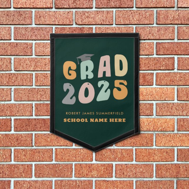 Retro Grad 2025 Graduation Keepsake Personalized Pennant (Insitu 1)