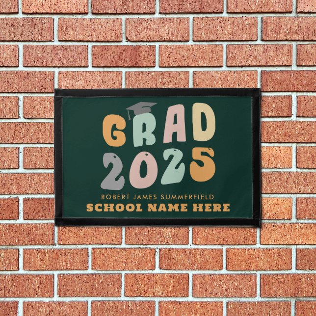 Retro Grad 2025 Graduation Keepsake Personalized Pennant (Insitu 1)