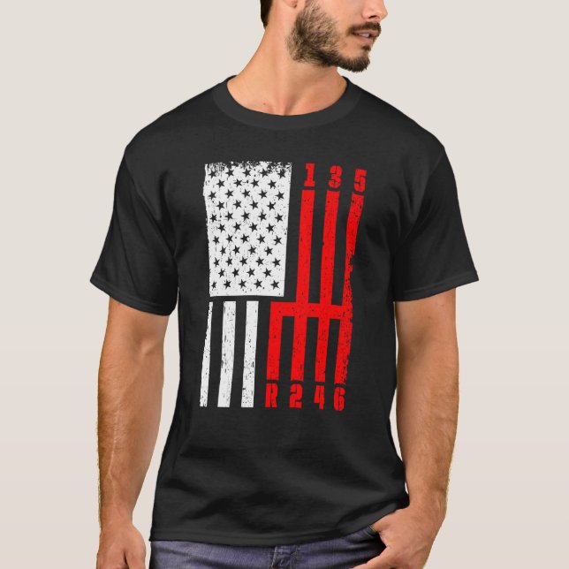 Retro Graphic Car Car Mechanic Vehicle Technician  T-Shirt (Front)