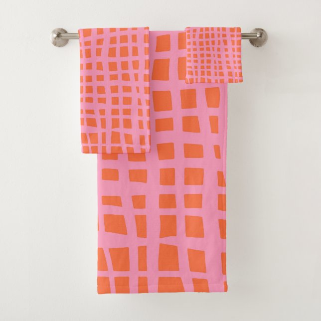 Retro Grid Abstract Pattern Bath Towel Set (Insitu)