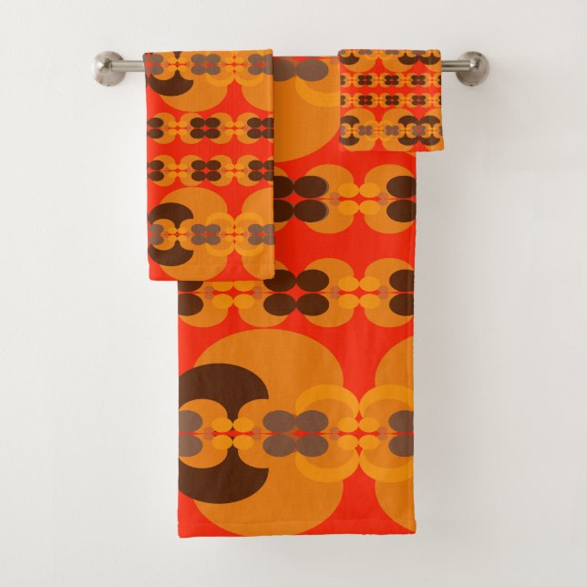 Retro Groovy 60's 70's Bubbles Pattern Bath Towel Set (Insitu)