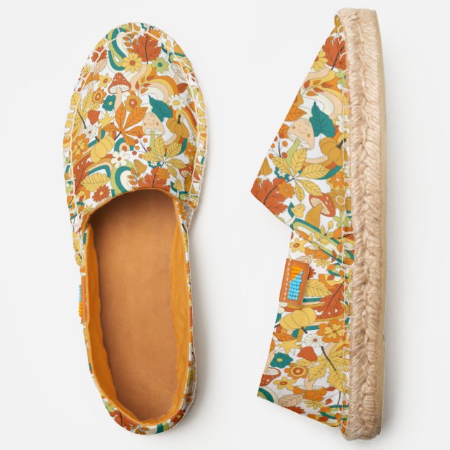 Retro Groovy Mushroom Flower Pattern Espadrilles (Side)