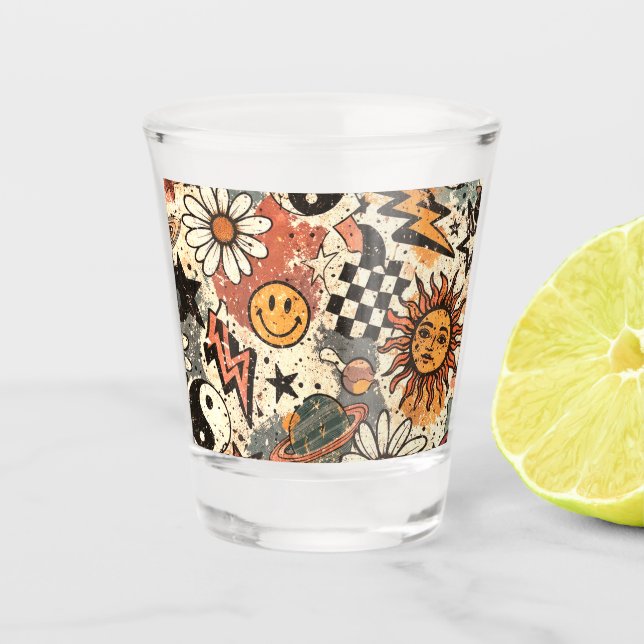 Retro Groovy Smiley Sun Daisy Psychedelic Pattern Shot Glass (Front)