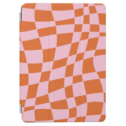 Retro Groovy Wavy Psychedelic Checkerboard Check Y iPad Air Cover