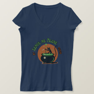 Retro Halloween Cat Making Potion T-Shirt