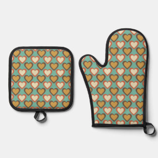 Retro Hearts Colors in Bluish Green Oven Mitt & Pot Holder Set