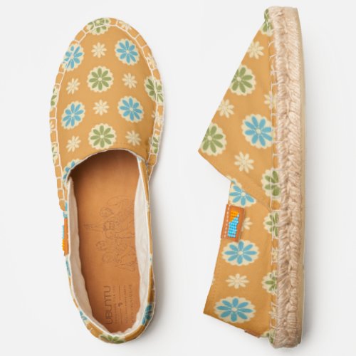 Retro Hippie Flower Pattern Espadrilles