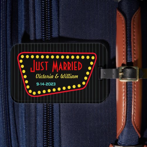 Retro Just Married Wedding Luggage Tag Gift