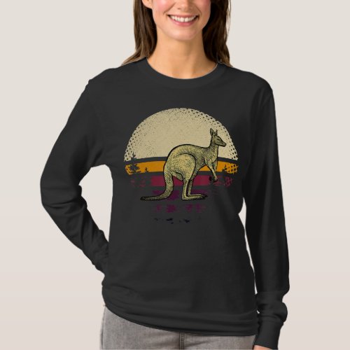 Retro Kangaroo T_Shirt