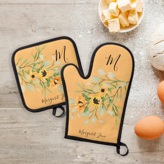 Retro kitchen floral monogram name oven mitt & pot holder set (Creator Uploaded)