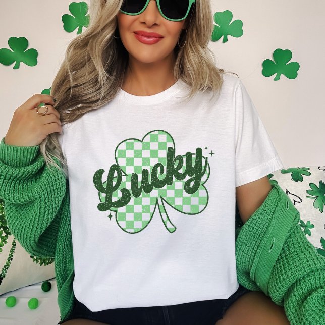 Retro Lucky St Patrick's Day Shamrock T-Shirt (Retro Lucky St Patrick's Day Shamrock T-Shirt)